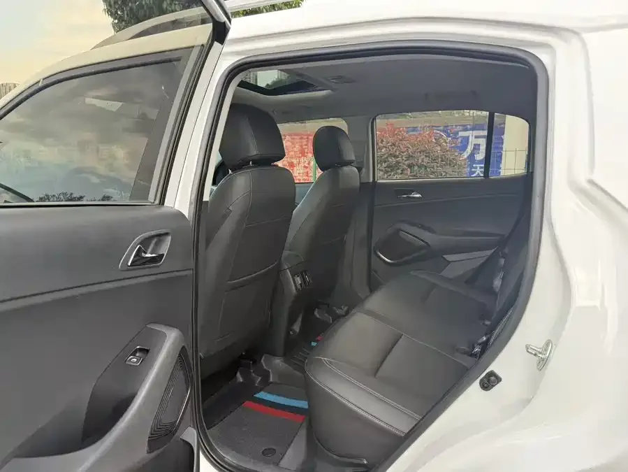 Hyundai Beijing ix35 Beijing Hyundai ix35 2021 2.0L Automatic 2WD GLS Leading Edition 2022 — миниатюра 3