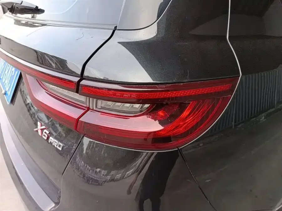 Geely Vision X6 Vision X6 2021 PRO 1.4T Automatic Premium Edition 2022 — миниатюра 4
