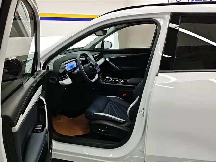 Geely Atlas L Boyue L 2023 1.5TD DCT Honor Edition 2024 — миниатюра 3