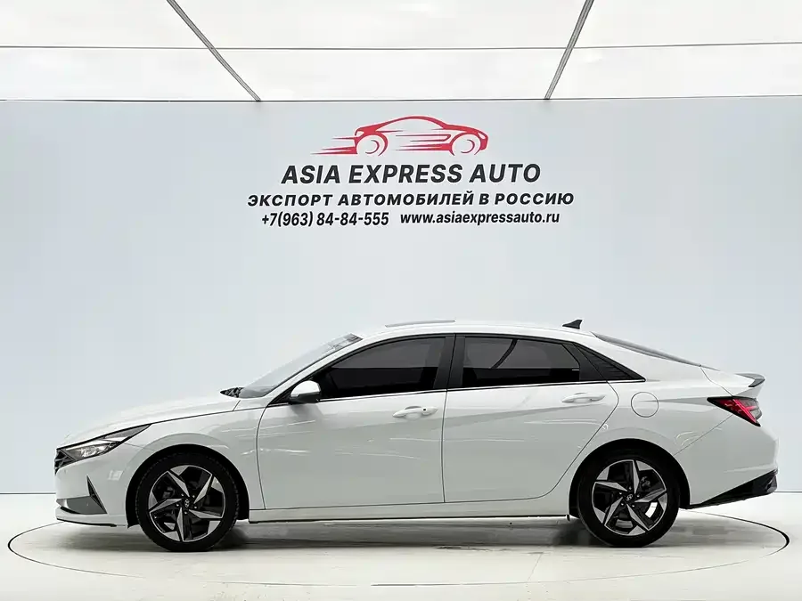 Hyundai Elantra Elantra 2022 1.5L CVT LUX Premium Edition 2023 — миниатюра 4