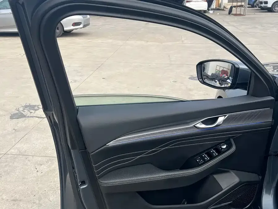 Geely Xingrui Xingrui 2023 2.0TD Premium Edition 2023 — миниатюра 2