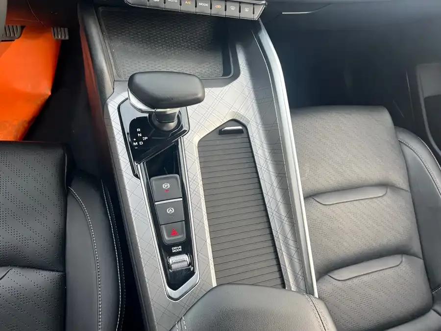 Geely Xingrui Xingrui 2023 2.0TD Premium Edition 2023 — миниатюра 3