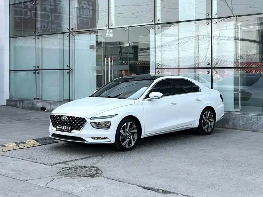 Hyundai Mistra 2021 Mistra 270TGDi DCT TOP Flagship Edition 2022 — фото 1, купить с доставкой в Москву