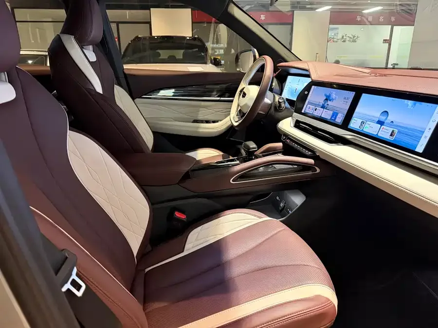 Geely Monjaro Xingyue L 2024 2.0TD High Power Automatic 2WD Yunqi Edition 2024 — миниатюра 4