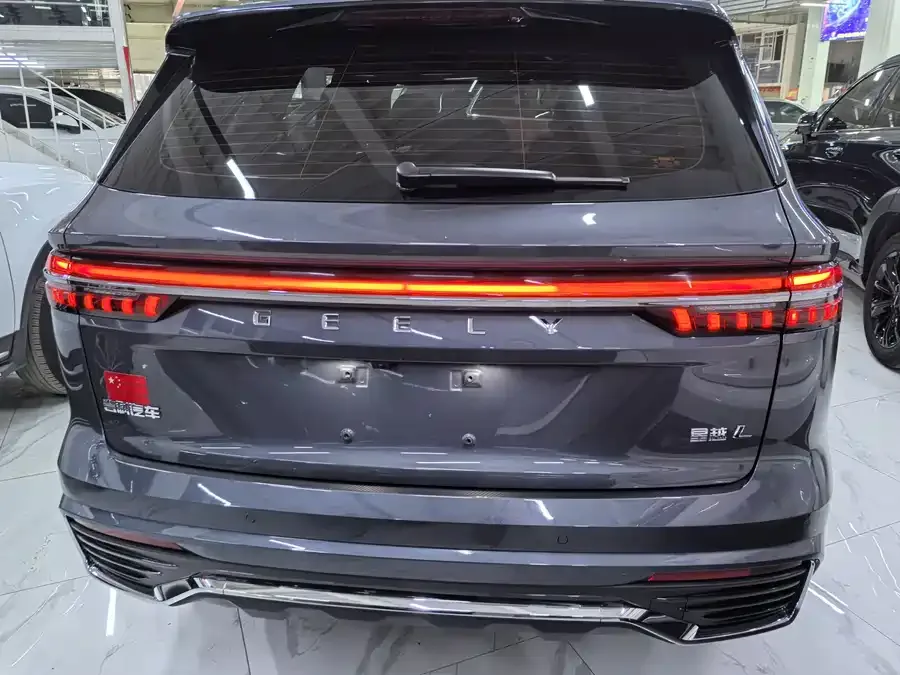 Geely Monjaro Xingyue L 2024 2.0TD High Power Automatic 2WD Yunqi Edition 2023 — миниатюра 2