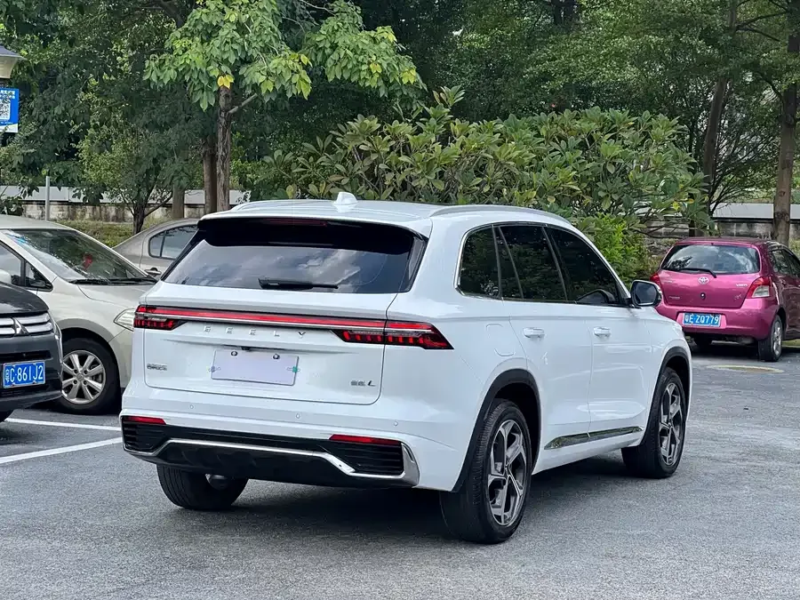 Geely Monjaro Xingyue L 2021 2.0TD DCT EVO 2WD Premium Edition 2023 — миниатюра 2