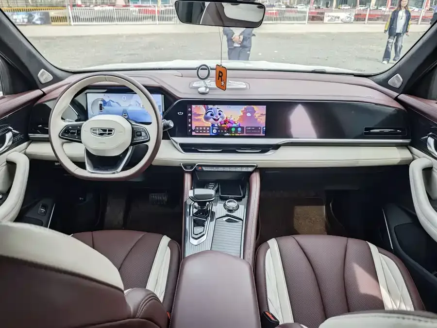 Geely Monjaro Xingyue L 2021 2.0TD DCT EVO 2WD Premium Edition 2022 — миниатюра 3