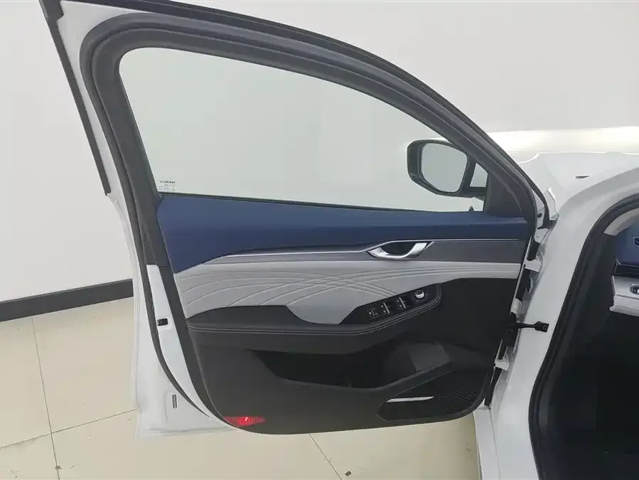 Geely Xingrui Xingrui 2023 2.0TD Premium Edition 2026 — миниатюра 4