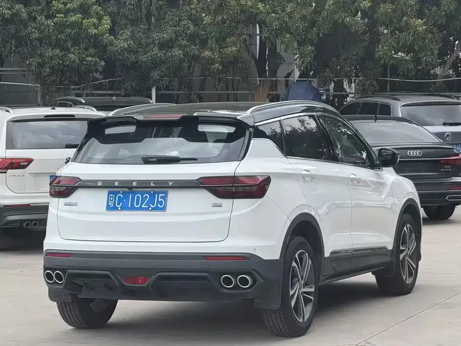 Geely Coolray SX11 Binyue 2021 1.4T DCT Diamond Edition 2022 — миниатюра 3
