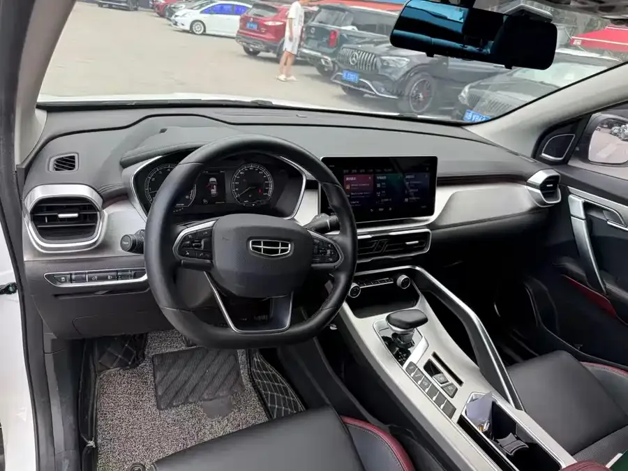 Geely Coolray SX11 Binyue 2021 1.4T DCT Diamond Edition 2022 — миниатюра 5