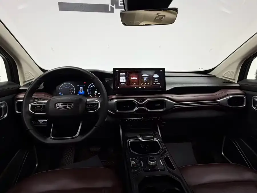Geely Okavango Haoyue 2022 1.8TD DCT Luxury 7-seater 2022 — миниатюра 4
