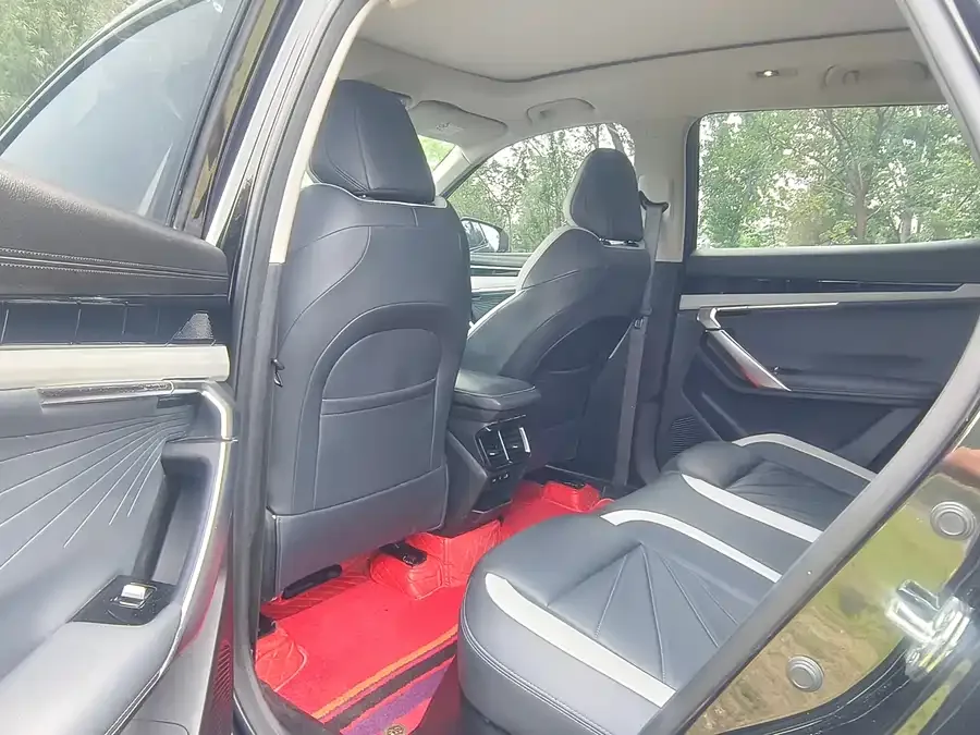 Geely Atlas L Boyue L 2023 1.5TD DCT Premium Edition 2023 — миниатюра 2