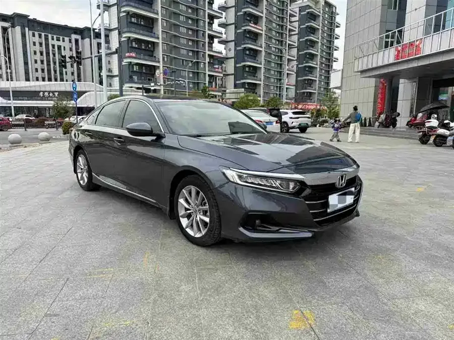 Honda Accord Accord 2022 260TURBO Deluxe Edition 2022 — миниатюра 3