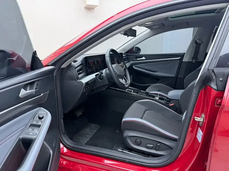 Volkswagen Lamando 2022 Lingdu Lingdu L 280TSI DSG Hot Edition 2022 — миниатюра 4