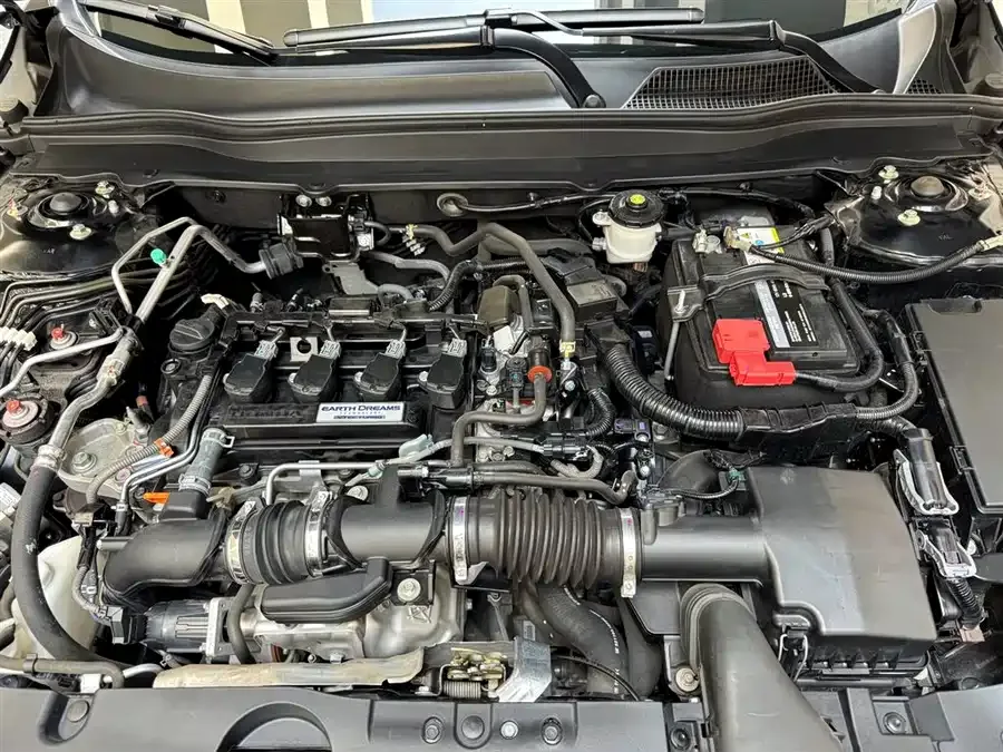 Honda Accord Accord 2022 260TURBO Deluxe Edition 2023 — миниатюра 4