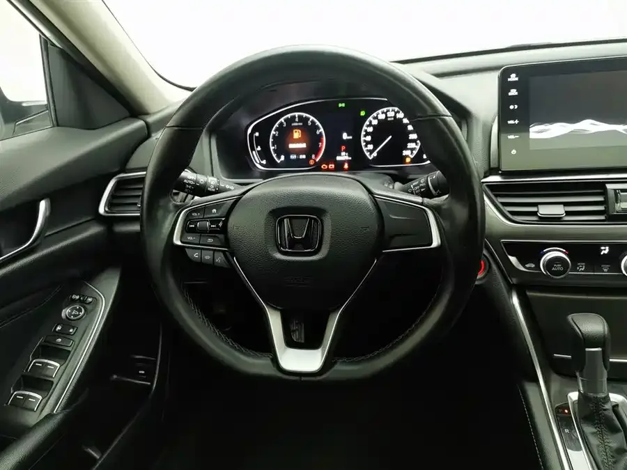 Honda Accord Accord 2022 260TURBO Deluxe Edition 2023 — миниатюра 5