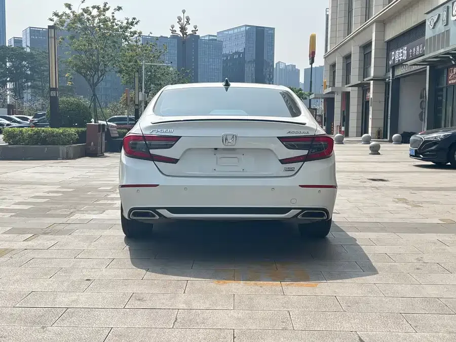 Honda Accord 2022 Accord 260TURBO Fantasy Night Premium Edition 2022 — миниатюра 3