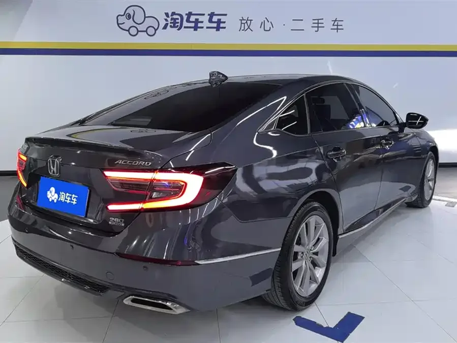 Honda Accord Accord 2022 260TURBO Deluxe Edition 2022 — миниатюра 3