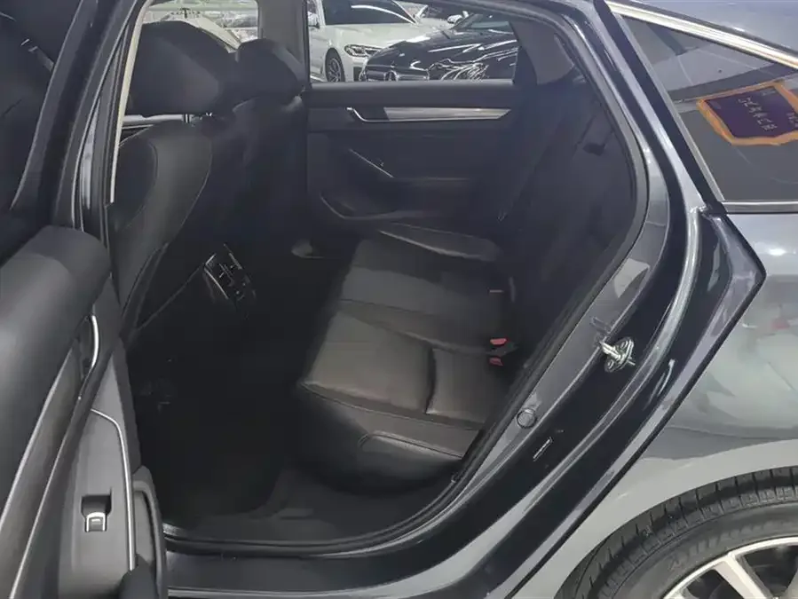 Honda Accord Accord 2022 260TURBO Deluxe Edition 2022 — миниатюра 5