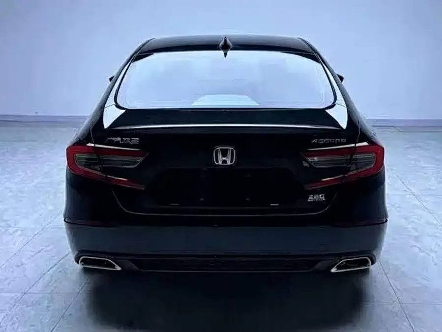 Honda Accord Accord 2022 260TURBO Deluxe Edition 2023 — миниатюра 2