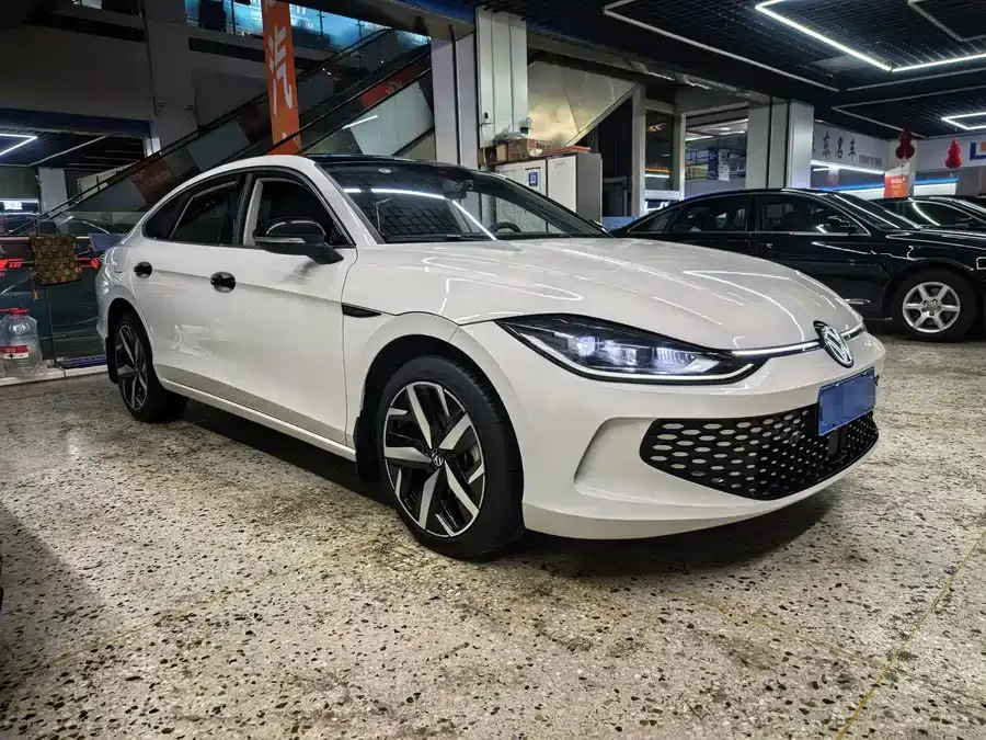 Volkswagen Lamando 2023 Lingdu Lingdu L 280TSI DSG Cool Edition 2023 — миниатюра 3