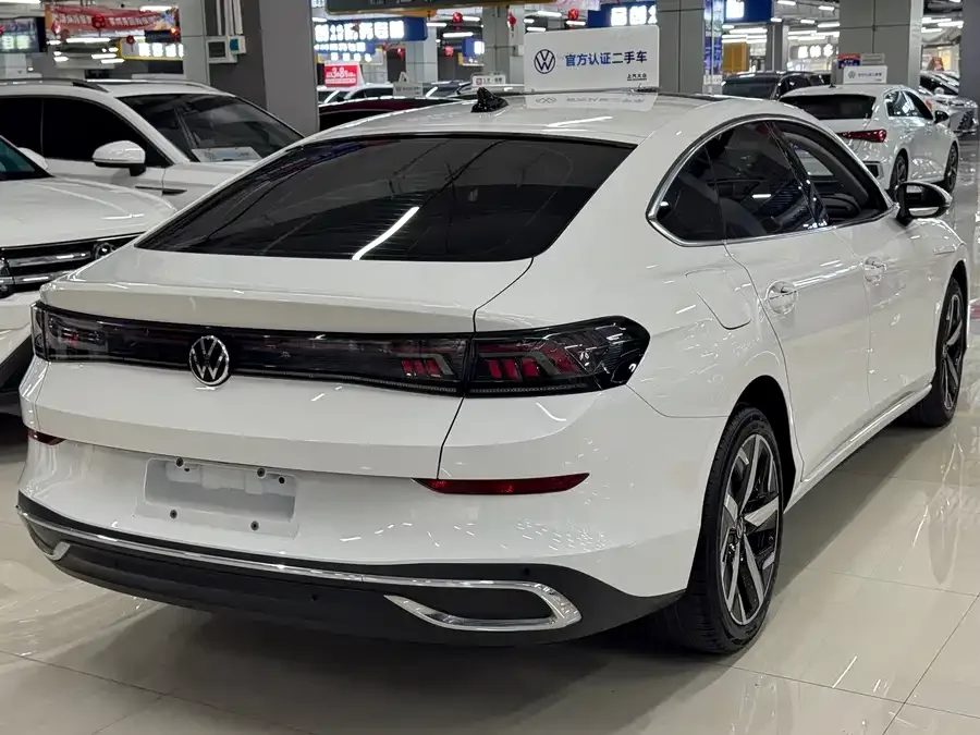 Volkswagen Lamando 2022 Lingdu Lingdu L 280TSI DSG Cool Edition 2023 — миниатюра 4