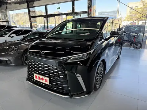 Lexus LM 2024 купить в Москве