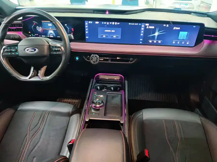 Ford Mondeo 2022 Mondeo EcoBoost 245 Extreme Edition 2022 — миниатюра 4