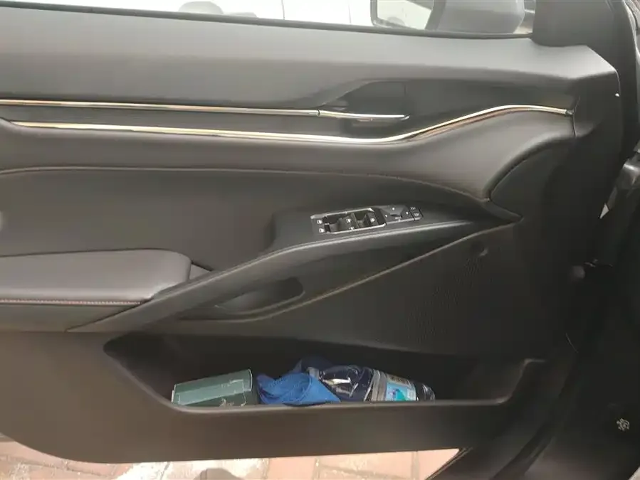 Ford Mondeo 2023 Mondeo EcoBoost 180 Comfort Edition 2024 — миниатюра 4