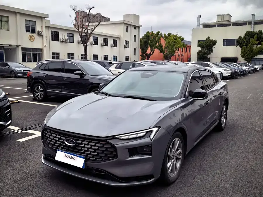 Ford Mondeo Mondeo 2022 facelift EcoBoost 245 luxury model 2022 — миниатюра 3