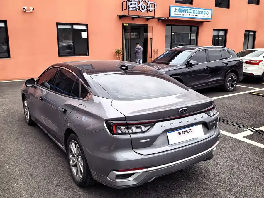 Ford Mondeo Mondeo 2022 facelift EcoBoost 245 luxury model 2022 — миниатюра 4