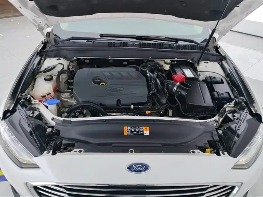 Ford Mondeo 2020 Mondeo EcoBoost 180 Fashion Edition 2022 — миниатюра 3