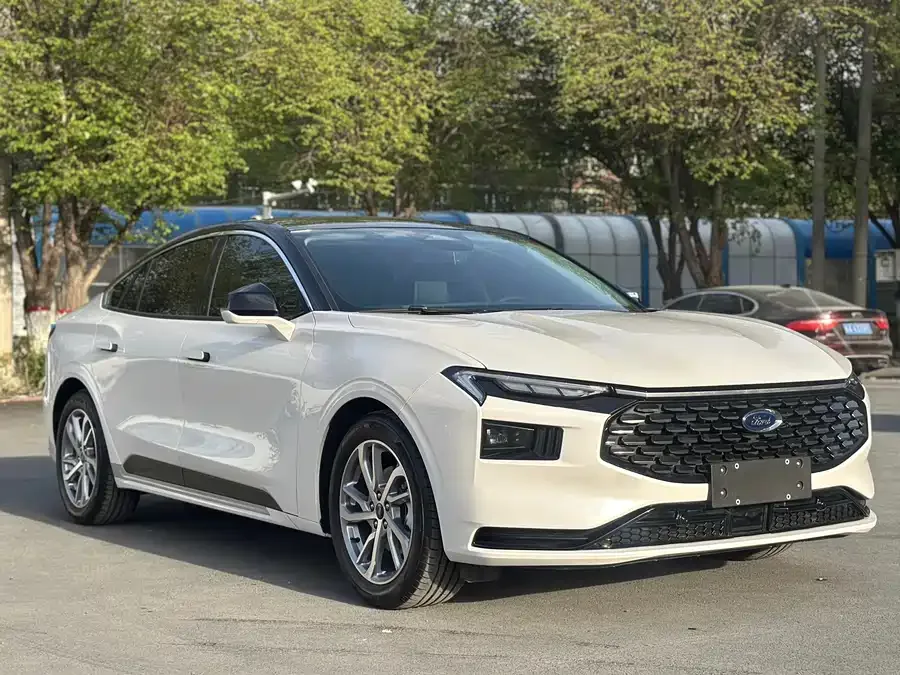 Ford Mondeo Mondeo 2022 facelift EcoBoost 245 luxury model 2024 — миниатюра 3