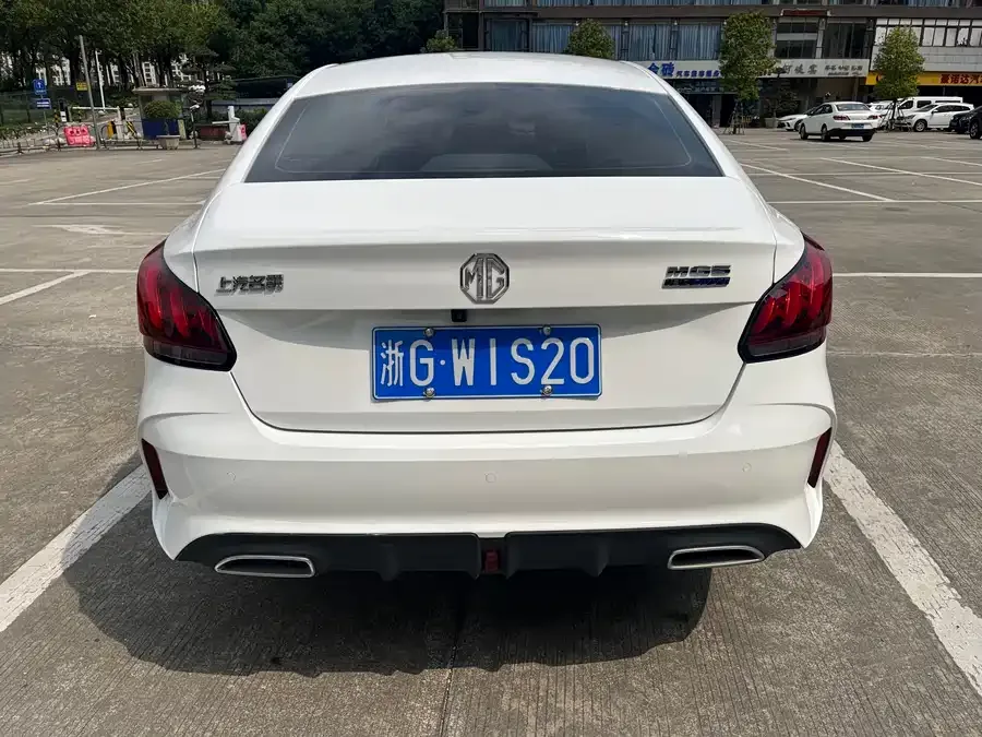MG 5 MG5 2021 180DVVT CVT Youth Deluxe Edition 2023 — миниатюра 3