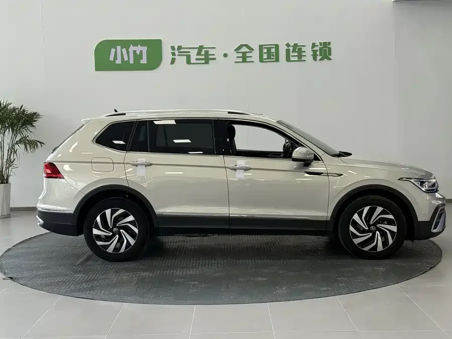 Volkswagen Tiguan L Tiguan L 2023 280TSI Automatic 2WD Trendy Limited Edition 2023 — миниатюра 4