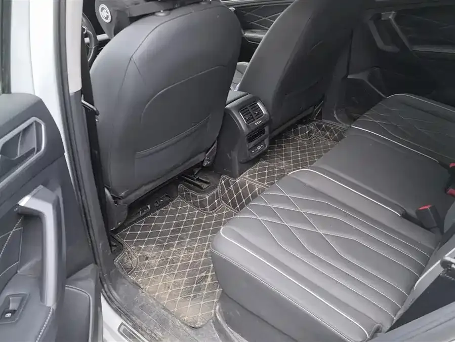 Volkswagen Tiguan L Tiguan L 2023 330TSI Automatic 2WD Smart Edition 2023 — миниатюра 5
