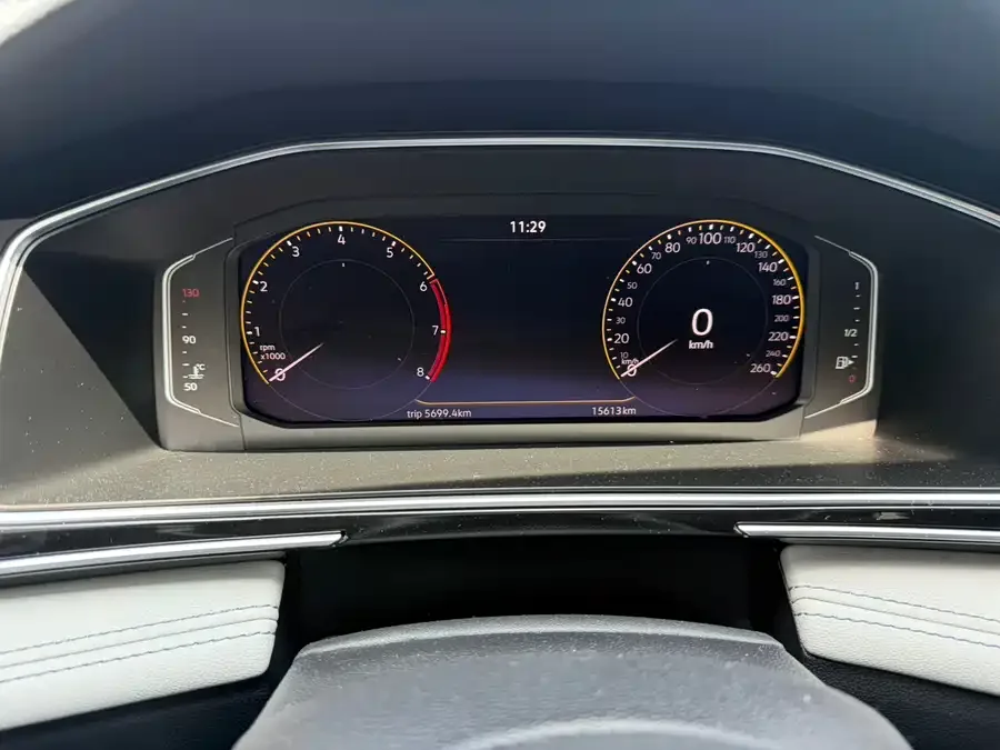 Volkswagen Tiguan L Tiguan L 2023 280TSI Automatic 2WD Trendy Limited Edition 2023 — миниатюра 4