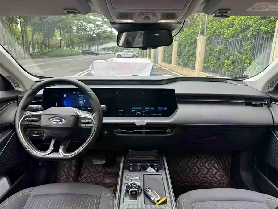 Ford Mondeo 2022 Mondeo EcoBoost 245 Fashion Edition 2023 — миниатюра 4