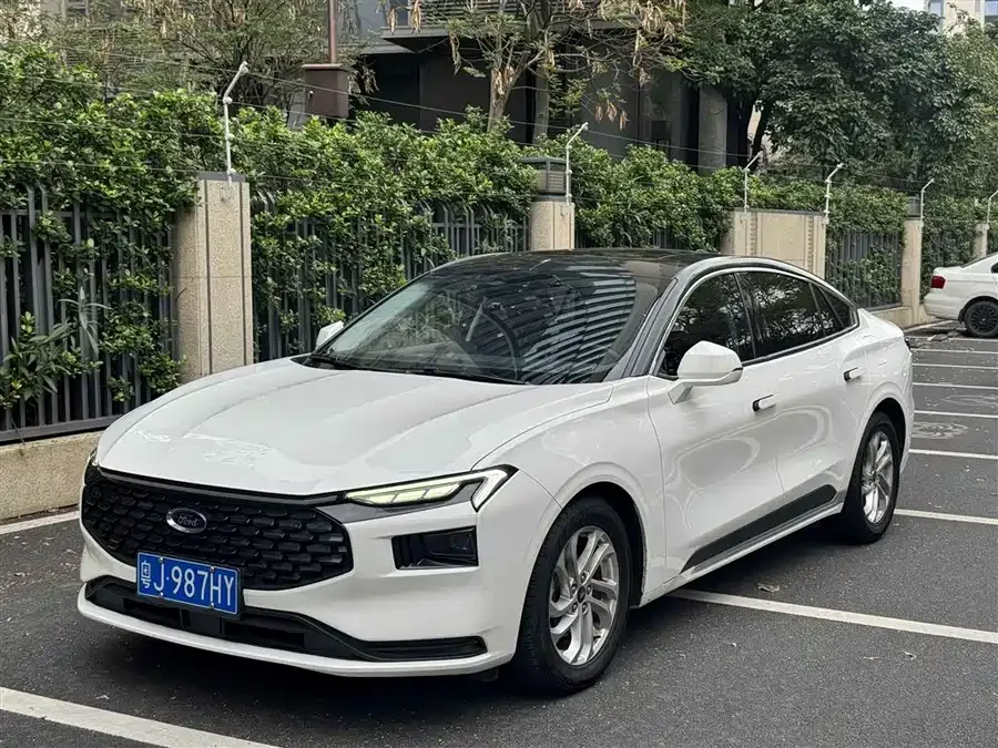 Ford Mondeo 2022 Mondeo EcoBoost 245 Fashion Edition 2023 — фото 1, купить с доставкой в Москву