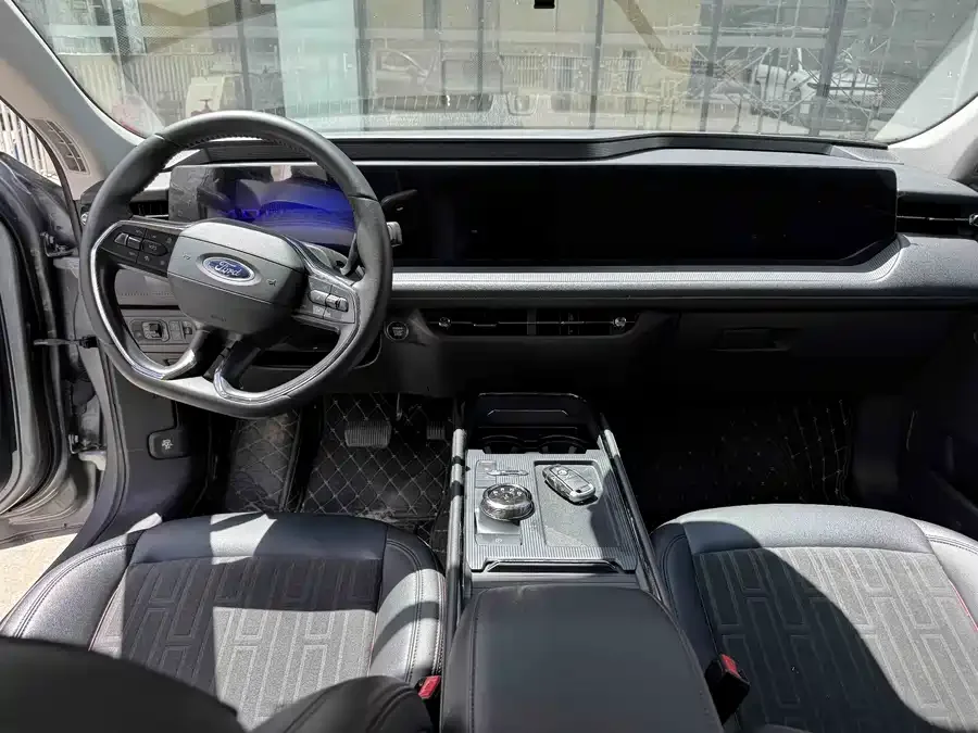 Ford Mondeo Mondeo 2025 1.5T EcoBoost Luxury Edition 2024 — миниатюра 2