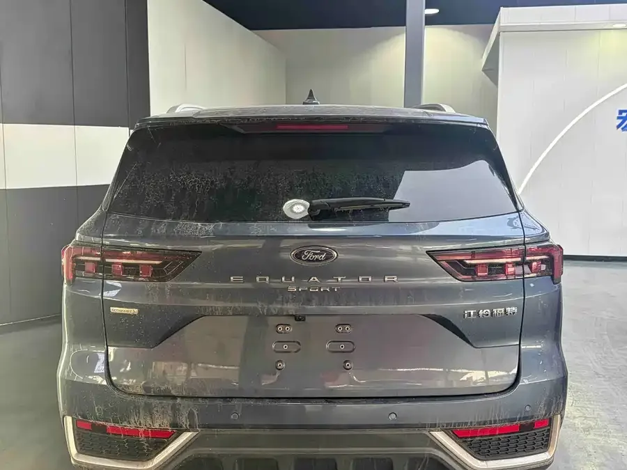 Ford Lingrui 2022 EcoBoost 170 Premium Edition 2022 — миниатюра 3
