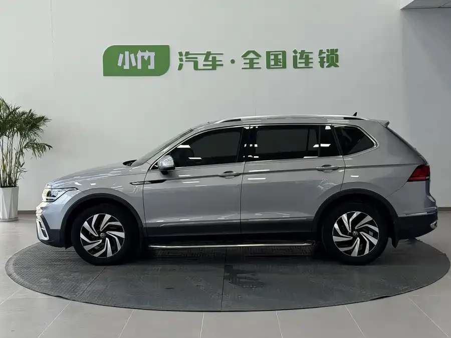 Volkswagen Tiguan L Tiguan L 2023 280TSI Automatic 2WD Trendy Limited Edition 2023 — миниатюра 3