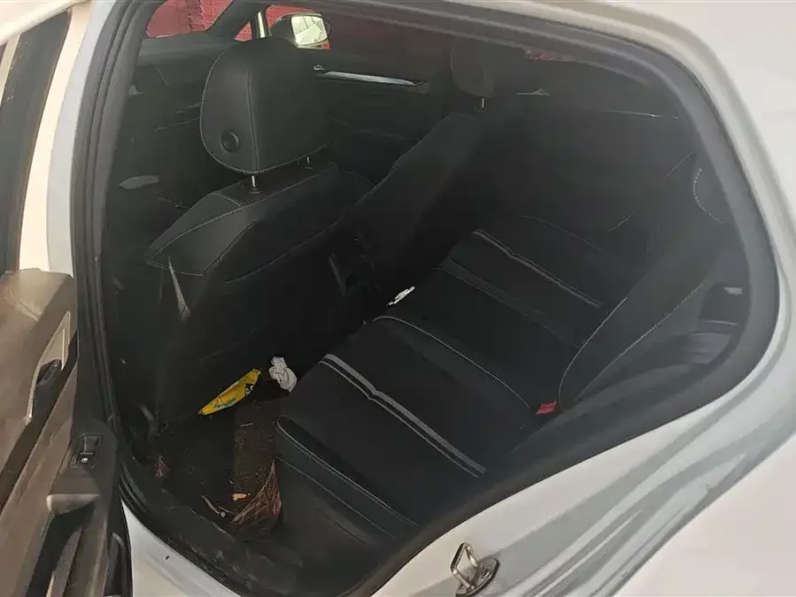 Volkswagen golf Golf 2023 facelift 280TSI DSG R-Line Lite 2024 — миниатюра 5