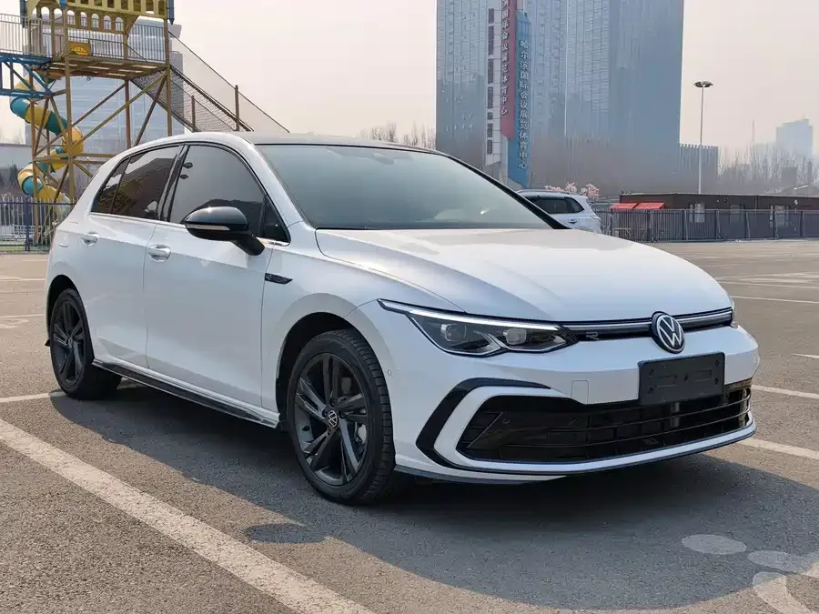 Volkswagen golf Golf 2021 280TSI DSG R-Line 2022 — миниатюра 3