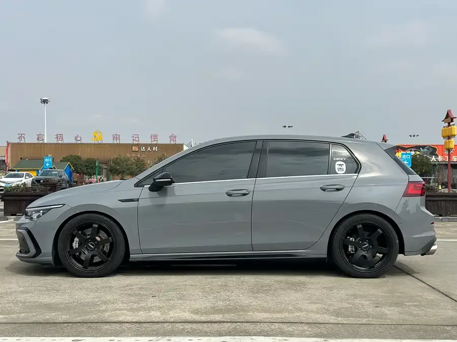 Volkswagen golf Golf 2023 280TSI DSG R-Line Lite 2023 — миниатюра 4