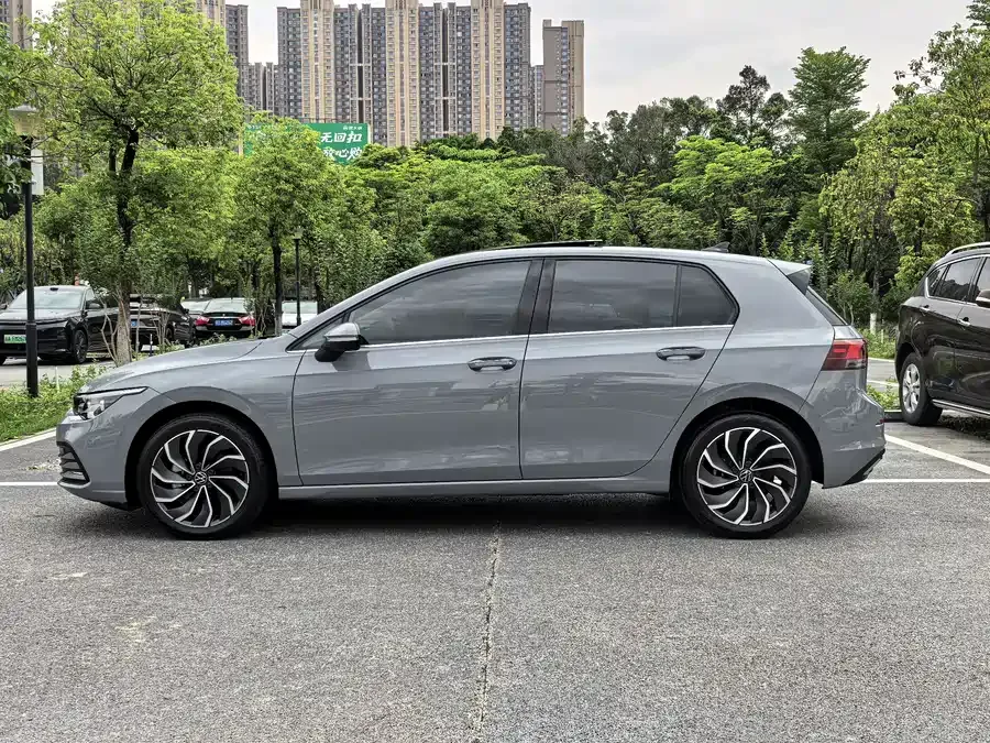 Volkswagen golf Golf 2021 280TSI DSG Pro 2022 — миниатюра 3