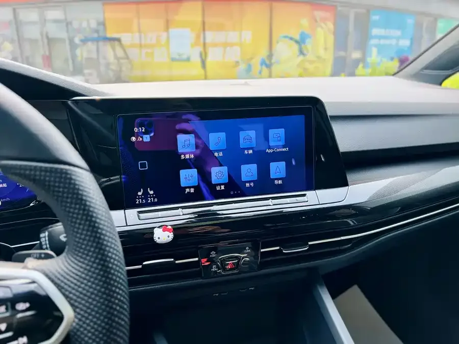 Volkswagen golf Golf 2021 280TSI DSG R-Line 2022 — миниатюра 4