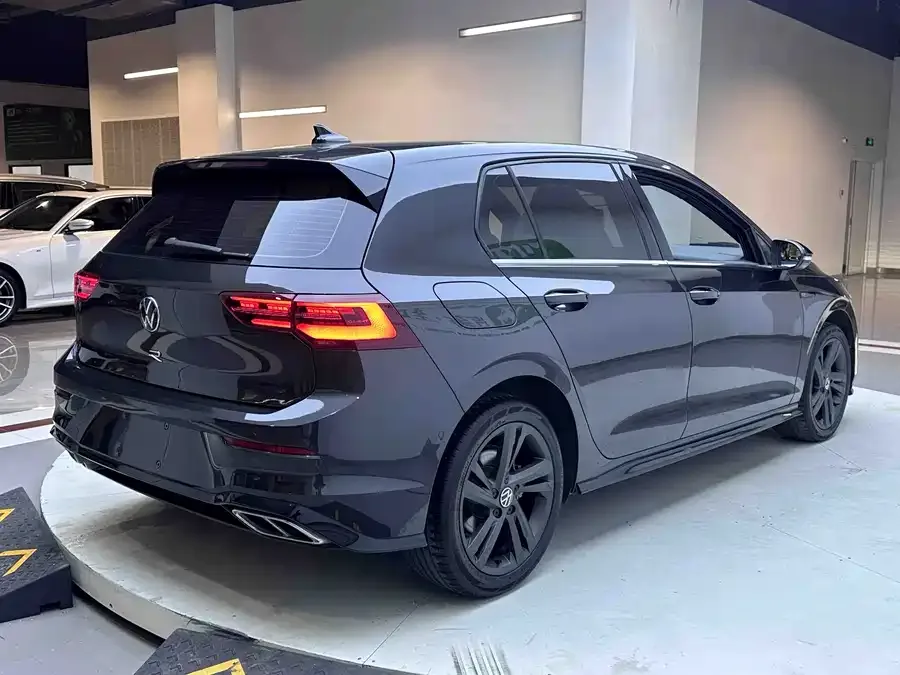 Volkswagen golf Golf 2021 280TSI DSG R-Line 2022 — миниатюра 3