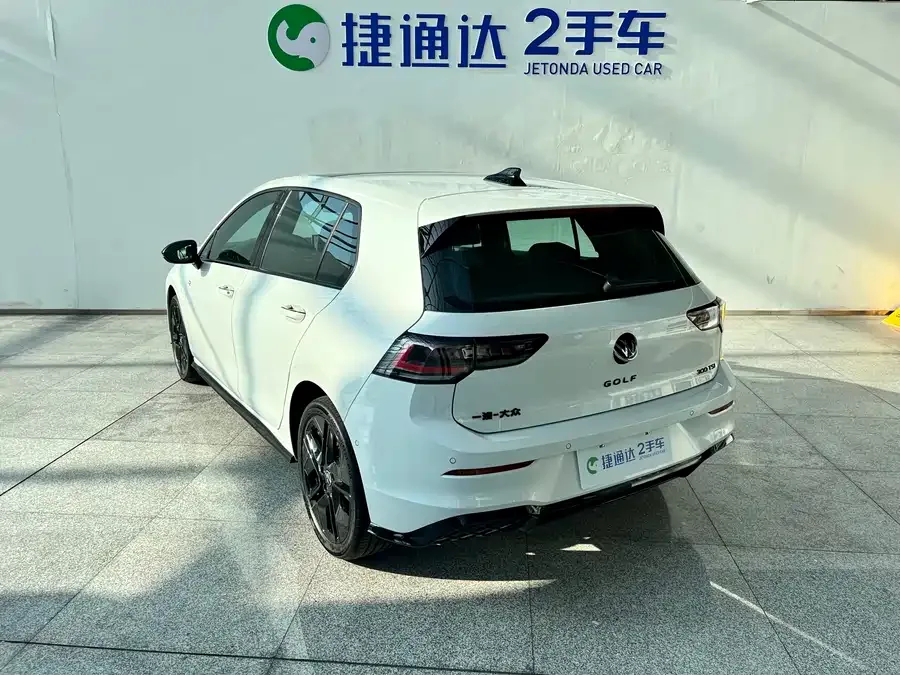 Volkswagen golf Golf 2025 facelift 300TSI R-Line 2024 — миниатюра 4