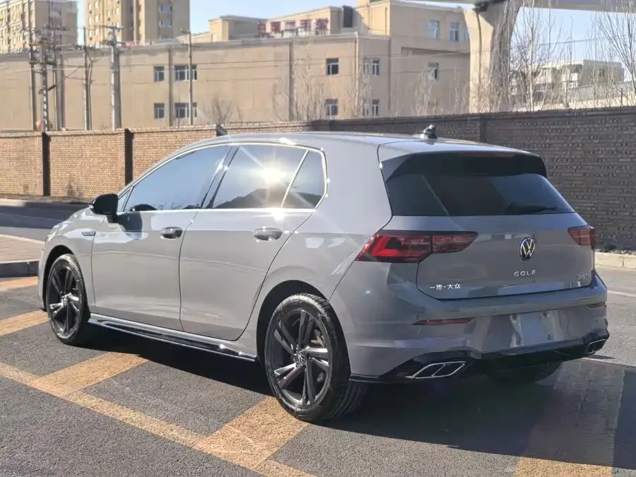 Volkswagen golf Golf 2021 280TSI DSG R-Line 2022 — миниатюра 4